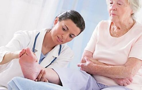 Посетете лекар, ако имате симптоми на разширени вени